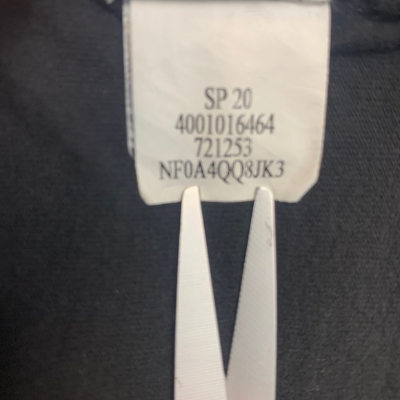 The North Face Men Shirt L Black Graphic Print Rainbow Mountains Logo Short - Picture 6 of 9